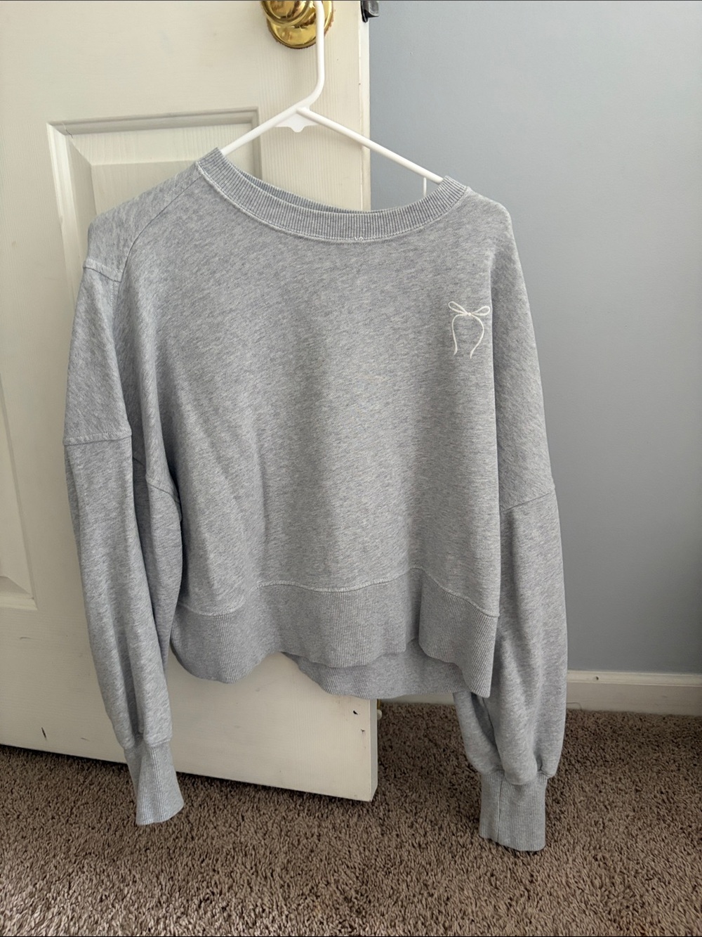 Aerie Oversized Bow Crewneck size small